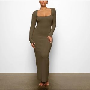 SKIMS SOFT LONGE DRESS RIBBED LONG SLEEVE MAXI